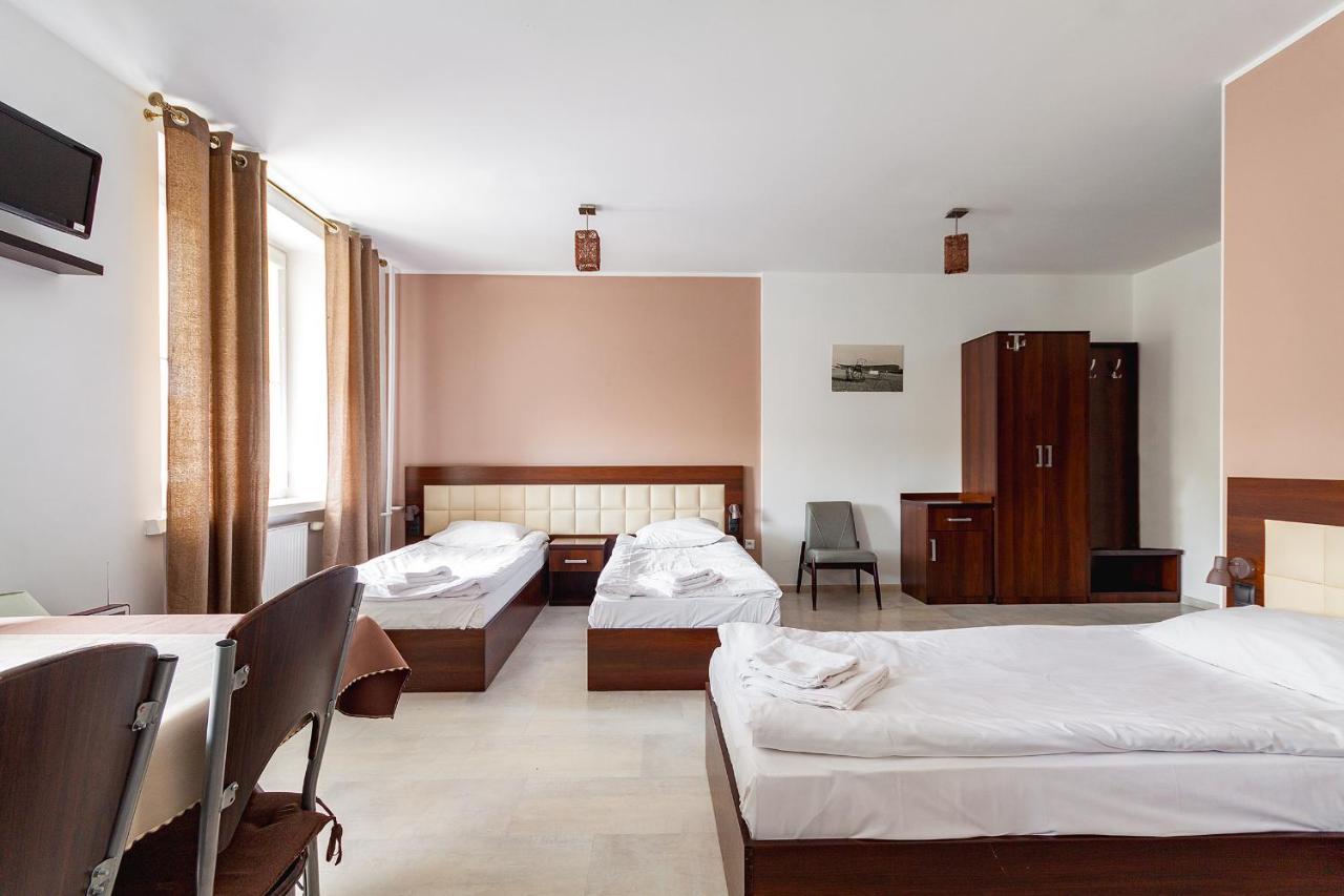 Avion Hotel Świdnik Dış mekan fotoğraf